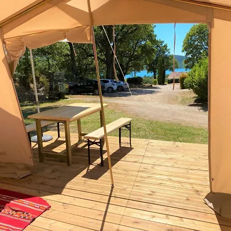 Kemping Les Bastides De Chanteraine Bungalows, &